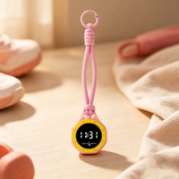 Montre de sport LED légère et respirante en gros avec bracelet en tissu tressé et boîtier rond de 46 mm pour un usage unisexe, du poignet à la montre.