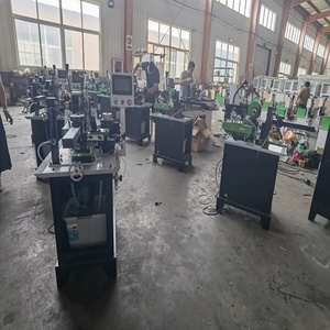 เครื่องขัดผิวหน้าด้านข้างระบบอัตโนมัติสำหรับการลับคมคาร์ไบด์ปลายใบเลื่อยวงเดือนใบมีดตัดไม้แกน PLC 380V - Product Image 1