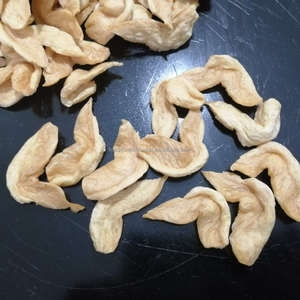 Ailes de caillé de soja fraîchement emballées dans des sacs réutilisables Source écologique et délicieuse - Product Image 6
