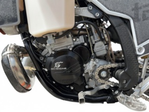 Motocicleta Económica de 300cc, 2 Tiempos, Refrigerada por Agua, Nueva MT300, Relación de Compresión 13.2:1, Motocross, LED - Product Image 4