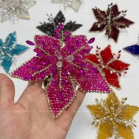 Nouveaux embellissements en strass 3D en forme de fleur argentée avec perles scintillantes pour robes de bal