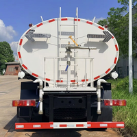 Camion-citerne à eau Sinotruk Homan 6x4 20000L, moteur Yuchai 260 ch Euro 2, camion-citerne pour le nettoyage des routes