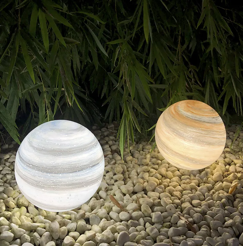 Spazio di decorazione a tema festa spaziale di colore chiaro arte LED creativa lampada a led pianeta