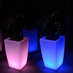 Pot <span class=keywords><strong>de</strong></span> fleurs lumineux pour <span class=keywords><strong>jardin</strong></span> d'extérieur, 30 pouces <span class=keywords><strong>de</strong></span> hauteur, éclairage LED à changement <span class=keywords><strong>de</strong></span> couleur, écologique, capacité 3L, batterie <span class=keywords><strong>Li</strong></span>-ion - Product Image 2