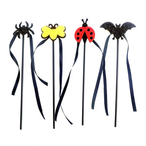 Kit d'accessoires de déguisement d'Halloween pour fête Trick or Treat : Baguette de fée chauve-souris, bâton magique araignée – Vente chaude pour enfants - Product Image 1