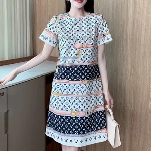 Factory customized high-end women's clothing 2024 new fashionable printed patchwork dress with discounted prices