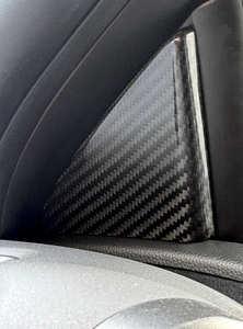 Cubierta triangular interior de la puerta delantera para GR YARIS GXPA16 Gen 2 (tipo adhesivo) - Product Image 2