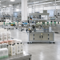 Machine d'étiquetage automatique double face à grande vitesse pour bouteilles ovales plates de shampoing cosmétique avec étiquettes autocollantes sur deux côtés