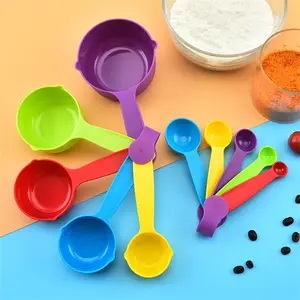 高品质厨房烘焙工具10件混合随机彩色可堆叠塑料量杯和勺子套装带扣