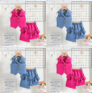 Nuovo Set 2 Pezzi in Denim per Ragazze 2026: Gilet con Volant e Gonna Corta Irregolare a Vita Alta - Outfit alla Moda - Product Image 2