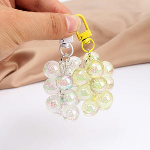 พวงกุญแจแฟชั่นใหม่ ดีไซน์โซ่องุ่นและลูกบอลอะคริลิค สำหรับตกแต่งกระเป๋าถือผู้หญิง ของขวัญชิ้นเล็กๆ ขายส่ง - Product Image 5