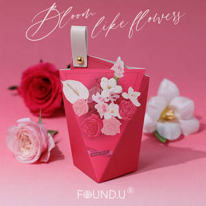 Bouquet Boîte à bonbons de mariage florale de style européen avec poignée en cuir - Product Image 3