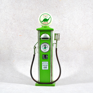 Pompa di Benzina in Ferro Battuto Stile Antico, Modello Classico Vintage in Scala 1:12, Decorazione in Metallo per Casa, Pub, Caffè, Regalo di Compleanno - Product Image 2
