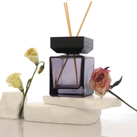 Bouteilles carrées personnalisées pour diffuseur d'arômes en verre avec couvercle en bois, bouchon à vis vide rechargeable pour parfum de maison
