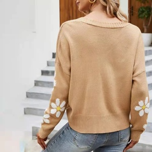 Cardigan pour femme à motif petites marguerites, décontracté, à manches longues, col en V, imprimé floral, en tricot ample, style manteau, avec boutons décoratifs - Product Image 6