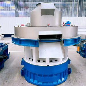 Ligne de production de granulés de bois avec moteur et engrenages, haute capacité 1000-1500 kg/h, moulin à briquettes de biomasse - Product Image 2