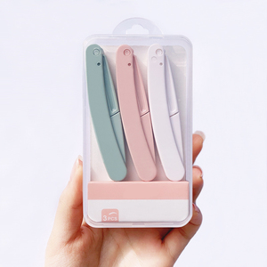 Juego de 3 Depiladores de Cejas Plegables de Acero Inoxidable con Cuchilla Inclinada Antideslizante para Dar Forma al Vello Facial - Product Image 1