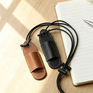 Sangle en cuir véritable pour stylo, support de lunettes de voyage, design moderne durable, gaufré, cadeau promotionnel pour stylos, crayons, EDC - Product Image 5