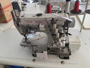 Used W200 <b>Oil</b>-resistant Small Diameter Square Head Flat Seam Overlock <b>Machine</b>, Industrial <b>Sewing</b> <b>Machine</b> - Product Image 2
