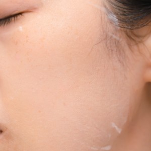 Wholesale Korean Style Hyaluronic Acid Hydrating Facial <b>Sheet</b> <b>Silk</b> Mask For Dry Skin - Product Image 4