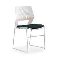 Chaise de conférence pliable empilable en métal de style moderne et ergonomique pour l'école, l'église, l'hôpital