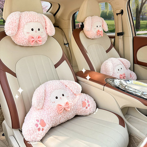 Reposacabezas y soporte lumbar de felpa para coche, en forma de U, con diseño de anime, cojín ergonómico de invierno para asiento de coche - Product Image 1