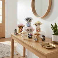 Figurines en cristal de nouvelle conception en gros avec chapeau de paille et lunettes, pierres de guérison mélangées pour la décoration intérieure et les cadeaux