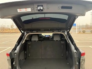 Toyota Highlander 2.5L Hybride à Double Moteur 4x4 Édition Knight 2023 - Product Image 6