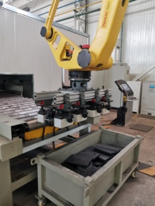 Station de travail robotisée intelligente et automatique pour soudage TIG à 7 ou 8 axes avec bras articulé - Product Image 2