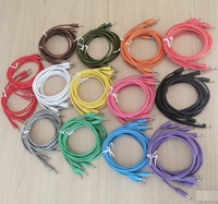 Cables de conexión mono TS de 3.5mm, delgados, de ángulo recto, con longitud personalizada, color a elección y blindaje de lámina para uso con monitor.