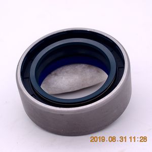 Sello de Aceite COMBI <span class=keywords><strong>42</strong></span>*62*21.5, Número de Pieza: 12016507, para Maquinaria Agrícola, Tractor, Sello Estándar NBR - Product Image 4