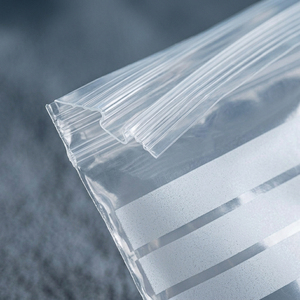 Robuste 0,5mm LDPE Transparente Plastik-Reißverschlusstasche mit Weißen Beschriftungsfeldern und Wiederverschließbarem Verschluss für Lebensmittelaufbewahrung - Product Image 6