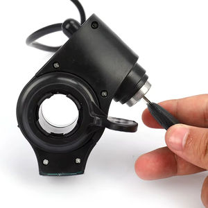 Régulateur <span class=keywords><strong>de</strong></span> vitesse pour vélo électrique Accélérateur d'accélérateur au <span class=keywords><strong>pouce</strong></span> LCD Affichage numérique <span class=keywords><strong>de</strong></span> la tension Accélérateur <span class=keywords><strong>de</strong></span> vitesse - Product Image 6