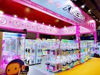 Machine à bulles électrique durable et mignonne pour enfants, idéale pour les jeux intérieurs et extérieurs, cadeaux de vacances et de festivals