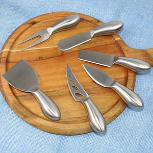 Set <span class=keywords><strong>di</strong></span> Coltelli per Formaggio in Argento con Logo Personalizzato, Accessori per Tagliere, in Acciaio Inox, Lavabili in Lavastoviglie e Microonde - Product Image 3