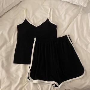 Pijama de seda helada de dos piezas con almohadillas para sujetador, conjunto de camisola y pantalón corto de satén para mujer, ropa de casa de verano - Product Image 2