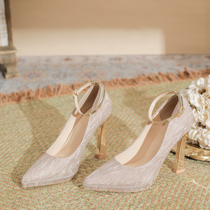 Scarpe da Donna con Tacco a Spillo e Punta Luccicante, Eleganti con Cinturino alla Caviglia, per Matrimoni, Banchetti e Uso Quotidiano - Product Image 1