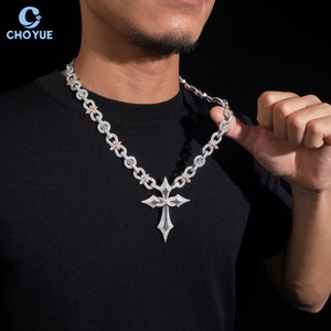 Collier chaîne cubaine 15 maillons en argent sterling 925 massif plaqué or avec moissanite, design croix infini mixte, bijoux pour homme style Iced Out - Product Image 3