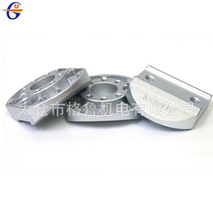 Support de torche de soudage OTC L6300B03 pour positionneur de soudage robotisé - Product Image 1