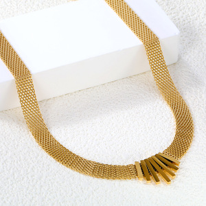 Collier en acier inoxydable de style européen et américain, chaîne de clavicule métallique, design géométrique, idéal pour offrir en occasion spéciale NE2E0701G - Product Image 3