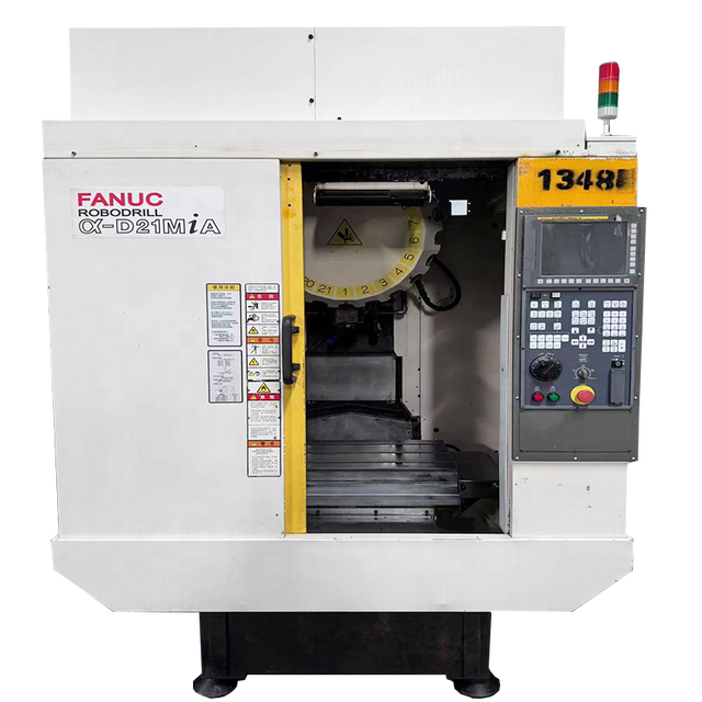 High-Speed 3 Axis Robodrill 21-Tools CNC Tapping Center Fanuc Control Single BT30 Taper Used Japan Brand Vertical Automatic