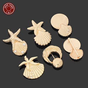 อุปกรณ์ตกแต่งชุดว่ายน้ำบิกินี่ รูปทรงไม่สม่ำเสมอ หัวเข็มขัดโลหะสำหรับผู้หญิง ตกแต่งด้วยเปลือกหอยและหัวเข็มขัดโลหะรูปทรงเปลือกหอย - Product Image 2