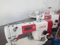 Machine à coudre informatique intelligente à pas, de haute qualité, fabriquée en Chine, nouveau produit, prix bas, machine à coudre informatique contrôlée par ordinateur