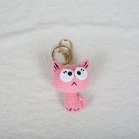 Porte-clés chat noir en peluche fait main au crochet, adorable jouet amigurumi chaton porte-bonheur, breloque pour sac à dos et sac à main, cadeau de la marque Moni