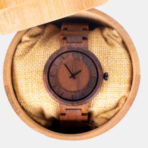 Montre d'infirmière légère en bambou écologique personnalisée, accessoire unique par TailoredProjects pour Shopify - Product Image 1