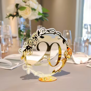Numéros de table avec logo en acrylique doré pour les mariages, les anniversaires et les banquets Cartes de place de qualité supérieure pour les fêtes et les réceptions - Product Image 2