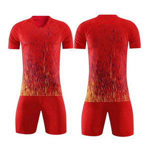 Uniforme de Fútbol de Alta Calidad, Superventas, Manga Corta, Ligero, Transpirable, de Secado Rápido, Hecho de 100% Poliéster para Hombres Adultos - Product Image 1