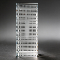 Présentoir en blocs et cubes de cristal Neelpure 176612 avec logo/motif gravé au laser - Décoration de bureau personnalisée
