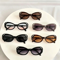 Meilleures ventes : Lunettes de soleil polarisées Y2K à monture carrée, design de luxe, verres HD dégradés, anti-reflet AR, protection UV 400, monture épaisse et tendance