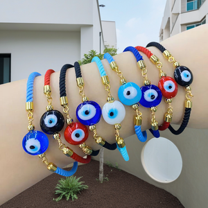 Pulsera de Cuerda Ajustable con Cuentas Redondas de Cristal de Murano con Diseño de Ojo Turco y Corazón, y Cuentas de Bola de Oro de 18k - Product Image 6